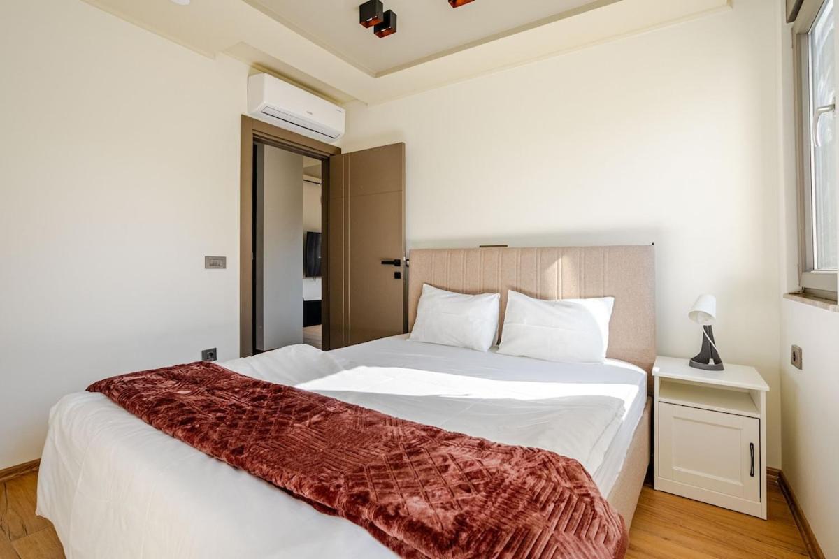 Lueks 1plus1 Dairetaban Isitma, Klima, Wifi Daire Antalya