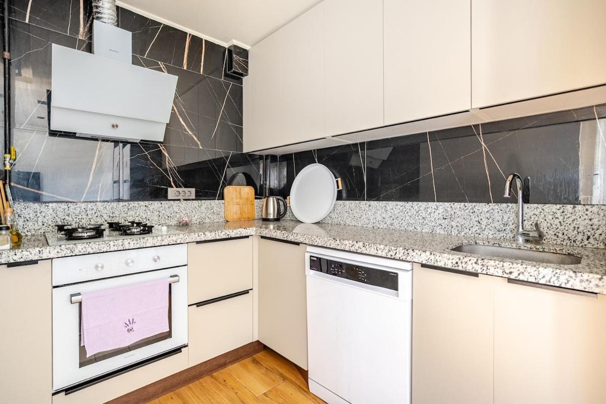 Lueks 1plus1 Dairetaban Isitma, Klima, Wifi Daire Antalya